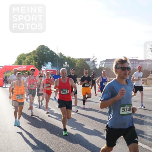 07.09.2025 - BARMER Alsterlauf Yannick Fuchs http://msf.ph/oto/8730071 07.09.2025 08:57:41 Laufen 4849, 4281, 5120, 4134, 5913, 4683, 5525, 5749 meine-sportfotos.de