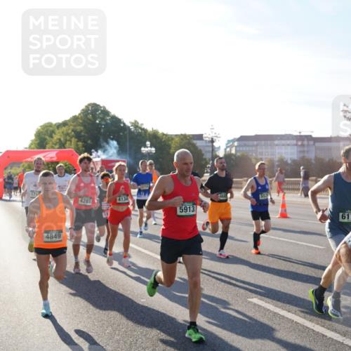 07.09.2025 - BARMER Alsterlauf Yannick Fuchs http://msf.ph/oto/8730075 07.09.2025 08:57:41 Laufen 4849, 4281, 4134, 5913, 5525, 6172, 5 meine-sportfotos.de