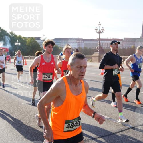 07.09.2025 - BARMER Alsterlauf Yannick Fuchs http://msf.ph/oto/8730092 07.09.2025 08:57:42 Laufen 5714, 264, 4281, 812, 33, 4849, 552 meine-sportfotos.de