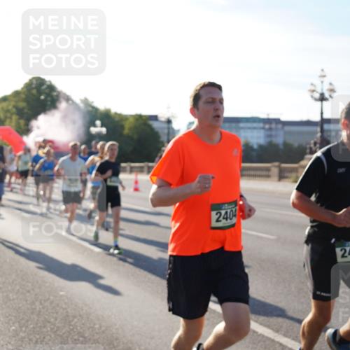 07.09.2025 - BARMER Alsterlauf Yannick Fuchs http://msf.ph/oto/8730105 07.09.2025 08:57:47 Laufen 2404, 2409 meine-sportfotos.de