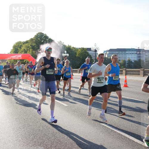 07.09.2025 - BARMER Alsterlauf Yannick Fuchs http://msf.ph/oto/8730117 07.09.2025 08:57:48 Laufen 4444, 4675, 4083, 270, 3999, 5828, 2871, 4916, 3409 meine-sportfotos.de