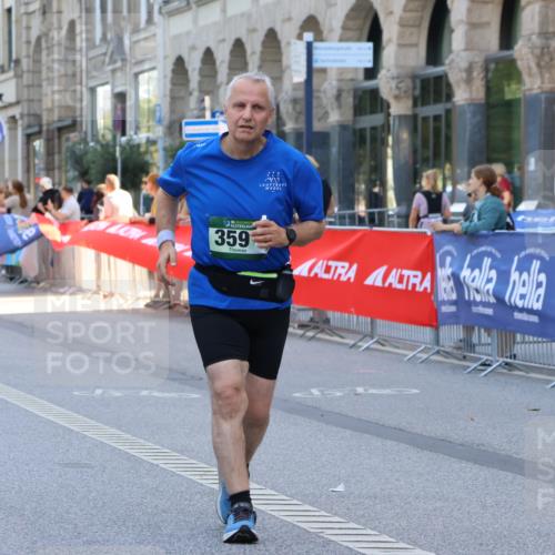 07.09.2025 - BARMER Alsterlauf Strokosch-Dieckow http://msf.ph/oto/8730118 07.09.2025 10:26:02 Ziel 4576, 4579, 4945, 5417, 5439, 8003 meine-sportfotos.de