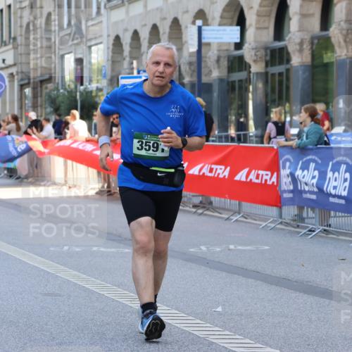 07.09.2025 - BARMER Alsterlauf Strokosch-Dieckow http://msf.ph/oto/8730124 07.09.2025 10:26:01 Ziel 4576, 4579, 4811, 4816, 4945, 5417, 5439, 8003 meine-sportfotos.de