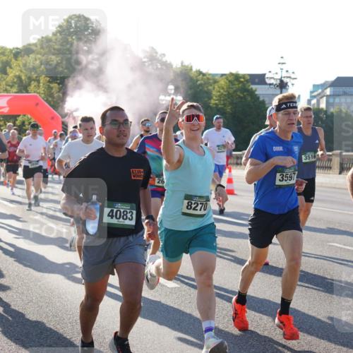 07.09.2025 - BARMER Alsterlauf Yannick Fuchs http://msf.ph/oto/8730127 07.09.2025 08:57:50 Laufen 3701, 4676, 3890, 26, 4083, 8270, 6212, 3597, 3516, 8358 meine-sportfotos.de