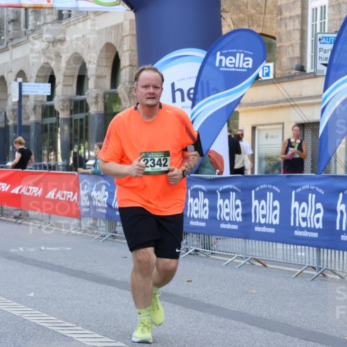 07.09.2025 - BARMER Alsterlauf Strokosch-Dieckow http://msf.ph/oto/8730130 07.09.2025 10:25:58 Ziel 4576, 4579, 4811, 4816, 4945, 8003 meine-sportfotos.de
