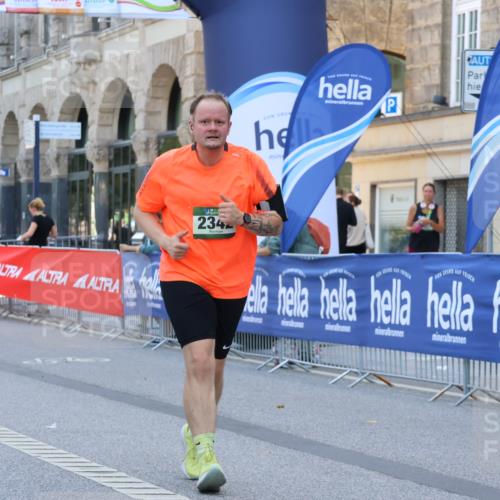 07.09.2025 - BARMER Alsterlauf Strokosch-Dieckow http://msf.ph/oto/8730143 07.09.2025 10:25:58 Ziel 4576, 4579, 4811, 4816, 4945, 8003 meine-sportfotos.de