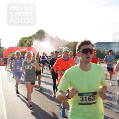 07.09.2025 - BARMER Alsterlauf Yannick Fuchs http://msf.ph/oto/8730159 07.09.2025 08:57:54 Laufen 5323, 2106, 55, 61, 4645, 46, 3163, 3890 meine-sportfotos.de