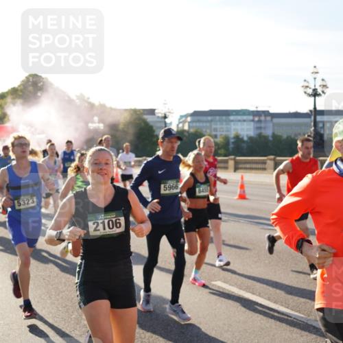 07.09.2025 - BARMER Alsterlauf Yannick Fuchs http://msf.ph/oto/8730164 07.09.2025 08:57:55 Laufen 5323, 2106, 5966, 8455, 36, 3753 meine-sportfotos.de