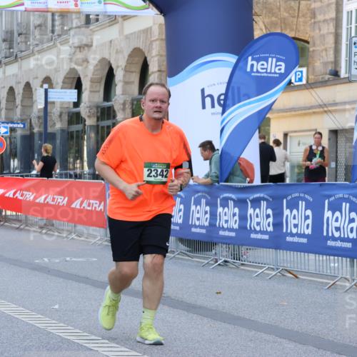 07.09.2025 - BARMER Alsterlauf Strokosch-Dieckow http://msf.ph/oto/8730171 07.09.2025 10:25:58 Ziel 4576, 4579, 4811, 4816, 4945, 8003 meine-sportfotos.de
