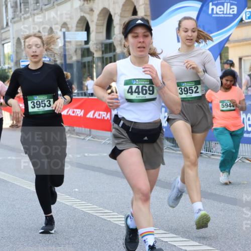 07.09.2025 - BARMER Alsterlauf Strokosch-Dieckow http://msf.ph/oto/8730218 07.09.2025 10:25:53 Ziel 3293, 3295, 3452, 3634, 4576, 4579, 4811, 4816, 8003 meine-sportfotos.de