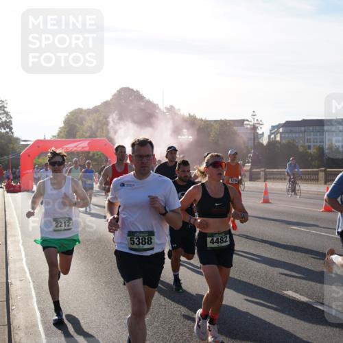 07.09.2025 - BARMER Alsterlauf Yannick Fuchs http://msf.ph/oto/8730227 07.09.2025 08:58:08 Laufen 2212, 5388, 4482, 3296, 3814, 715, 5243 meine-sportfotos.de