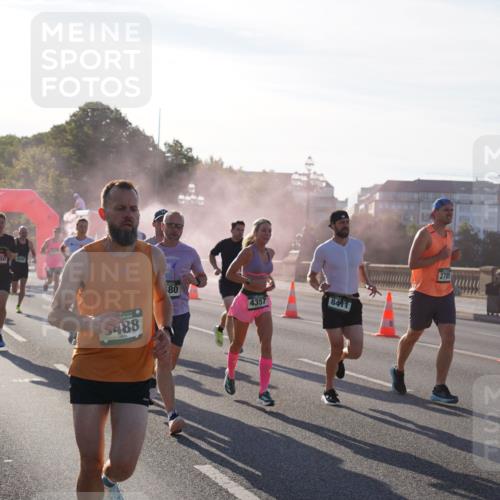 07.09.2025 - BARMER Alsterlauf Yannick Fuchs http://msf.ph/oto/8730264 07.09.2025 08:58:15 Laufen 4050, 488, 80, 4357, 8411, 2785 meine-sportfotos.de