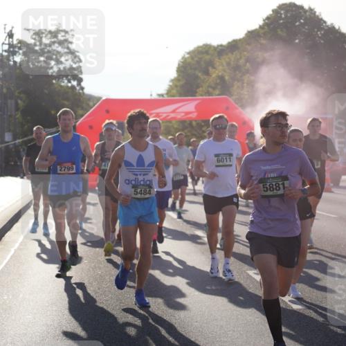07.09.2025 - BARMER Alsterlauf Yannick Fuchs http://msf.ph/oto/8730290 07.09.2025 08:58:19 Laufen 2799, 5484, 6011, 5881, 5382 meine-sportfotos.de