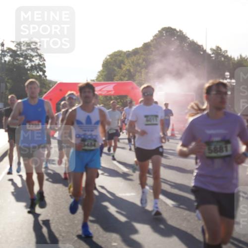 07.09.2025 - BARMER Alsterlauf Yannick Fuchs http://msf.ph/oto/8730300 07.09.2025 08:58:20 Laufen 2799, 5434, 6011, 5881, 5587 meine-sportfotos.de