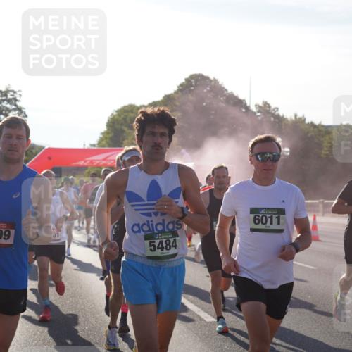 07.09.2025 - BARMER Alsterlauf Yannick Fuchs http://msf.ph/oto/8730306 07.09.2025 08:58:21 Laufen 2799, 5484, 6011, 2618, 5 meine-sportfotos.de