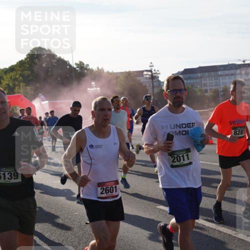07.09.2025 - BARMER Alsterlauf Yannick Fuchs http://msf.ph/oto/8730318 07.09.2025 08:58:23 Laufen 6139, 2601, 2011, 8281 meine-sportfotos.de