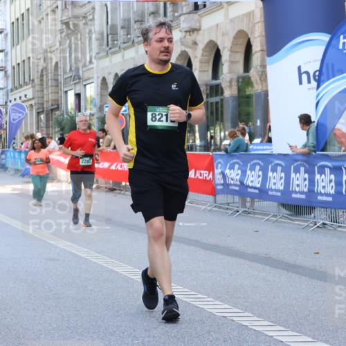 07.09.2025 - BARMER Alsterlauf Strokosch-Dieckow http://msf.ph/oto/8730327 07.09.2025 10:25:44 Ziel 3293, 3295, 3452, 3634, 4417, 4811, 4816 meine-sportfotos.de