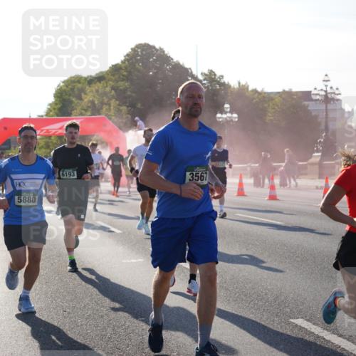 07.09.2025 - BARMER Alsterlauf Yannick Fuchs http://msf.ph/oto/8730336 07.09.2025 08:58:27 Laufen 5880, 6193, 3567, 5110 meine-sportfotos.de