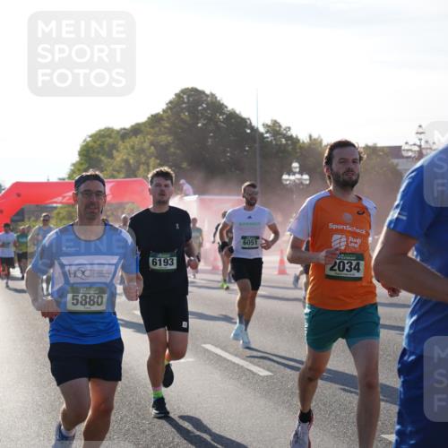 07.09.2025 - BARMER Alsterlauf Yannick Fuchs http://msf.ph/oto/8730345 07.09.2025 08:58:28 Laufen 5880, 6193, 6051, 2034, 3561 meine-sportfotos.de
