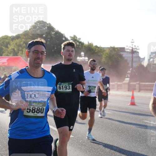07.09.2025 - BARMER Alsterlauf Yannick Fuchs http://msf.ph/oto/8730348 07.09.2025 08:58:28 Laufen 36, 5880, 6193, 6051, 2015, 36, 2034 meine-sportfotos.de