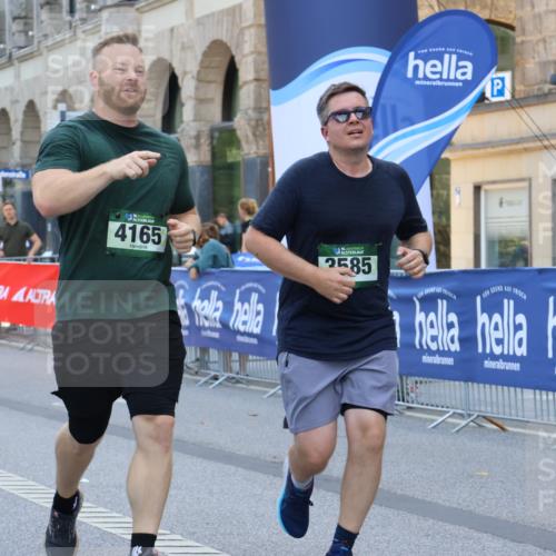 07.09.2025 - BARMER Alsterlauf Strokosch-Dieckow http://msf.ph/oto/8730368 07.09.2025 10:25:37 Ziel 3293, 3295, 3452, 3634, 4417 meine-sportfotos.de