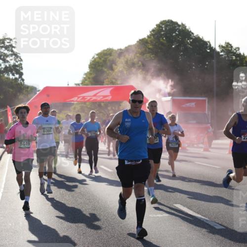 07.09.2025 - BARMER Alsterlauf Yannick Fuchs http://msf.ph/oto/8730371 07.09.2025 08:58:32 Laufen 5449, 6066, 53, 2627, 2201, 626, 4058 meine-sportfotos.de