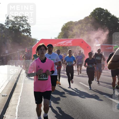 07.09.2025 - BARMER Alsterlauf Yannick Fuchs http://msf.ph/oto/8730382 07.09.2025 08:58:33 Laufen 5449, 4785, 2258, 3530 meine-sportfotos.de
