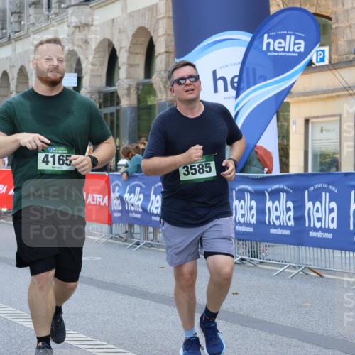 07.09.2025 - BARMER Alsterlauf Strokosch-Dieckow http://msf.ph/oto/8730392 07.09.2025 10:25:37 Ziel 3293, 3295, 3452, 3634, 4417 meine-sportfotos.de