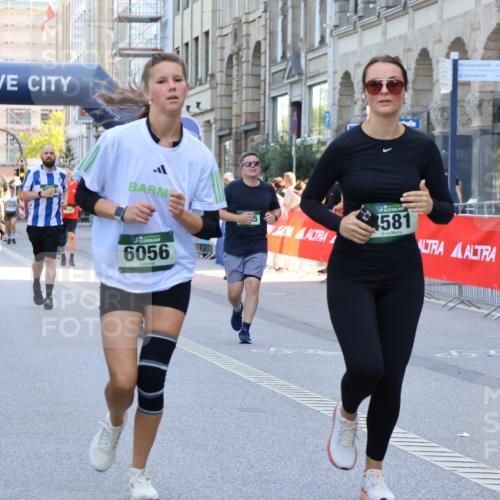 07.09.2025 - BARMER Alsterlauf Strokosch-Dieckow http://msf.ph/oto/8730431 07.09.2025 10:25:30 Ziel 3952, 3953, 4417 meine-sportfotos.de