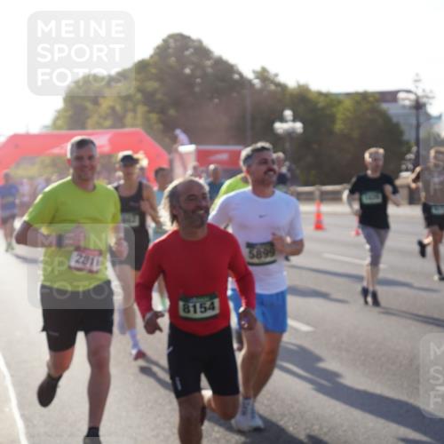 07.09.2025 - BARMER Alsterlauf Yannick Fuchs http://msf.ph/oto/8730432 07.09.2025 08:58:41 Laufen 2811, 8154, 5899 meine-sportfotos.de