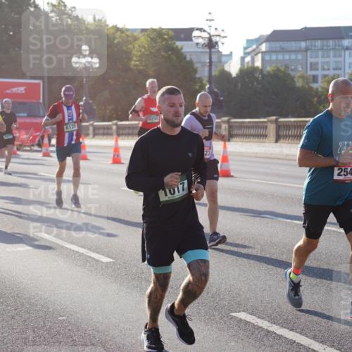 07.09.2025 - BARMER Alsterlauf Yannick Fuchs http://msf.ph/oto/8730437 07.09.2025 08:58:44 Laufen 6135, 6125, 1017, 23, 2025, 2545 meine-sportfotos.de