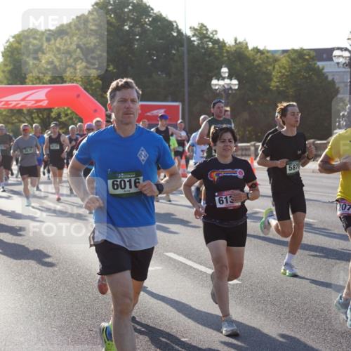 07.09.2025 - BARMER Alsterlauf Yannick Fuchs http://msf.ph/oto/8730458 07.09.2025 08:58:46 Laufen 4866, 5637, 1990, 6016, 613, 5878, 2072 meine-sportfotos.de