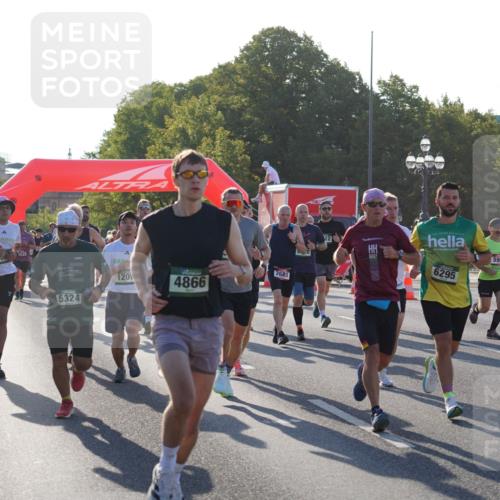 07.09.2025 - BARMER Alsterlauf Yannick Fuchs http://msf.ph/oto/8730464 07.09.2025 08:58:49 Laufen 2683, 1201, 4866, 5324, 12, 6295, 5982, 4569 meine-sportfotos.de