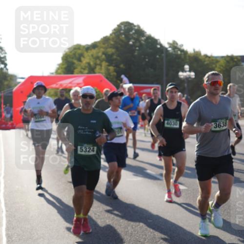 07.09.2025 - BARMER Alsterlauf Yannick Fuchs http://msf.ph/oto/8730474 07.09.2025 08:58:51 Laufen 5324, 4030, 3638 meine-sportfotos.de