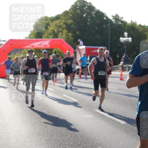 07.09.2025 - BARMER Alsterlauf Yannick Fuchs http://msf.ph/oto/8730518 07.09.2025 08:59:00 Laufen 36, 6249 meine-sportfotos.de