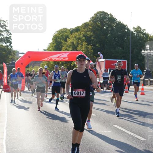 07.09.2025 - BARMER Alsterlauf Yannick Fuchs http://msf.ph/oto/8730520 07.09.2025 08:59:02 Laufen 44444, 4557, 2438, 5011, 6017, 3556 meine-sportfotos.de