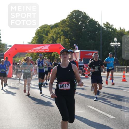 07.09.2025 - BARMER Alsterlauf Yannick Fuchs http://msf.ph/oto/8730523 07.09.2025 08:59:02 Laufen 44444, 8011, 240, 4557, 2438, 6017, 6006, 3550 meine-sportfotos.de