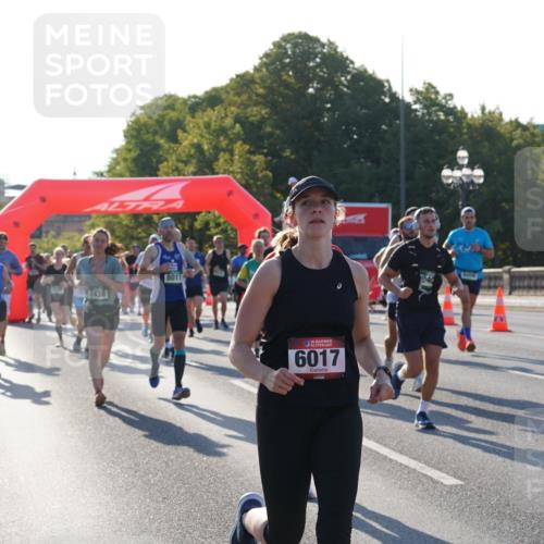 07.09.2025 - BARMER Alsterlauf Yannick Fuchs http://msf.ph/oto/8730528 07.09.2025 08:59:02 Laufen 657, 2438, 8011, 6017 meine-sportfotos.de