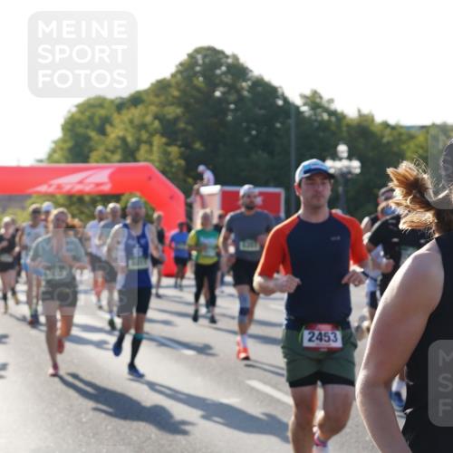 07.09.2025 - BARMER Alsterlauf Yannick Fuchs http://msf.ph/oto/8730531 07.09.2025 08:59:03 Laufen 2453, 36, 6017 meine-sportfotos.de