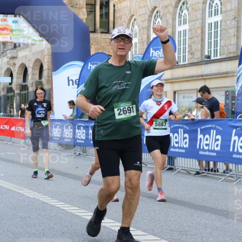 07.09.2025 - BARMER Alsterlauf Strokosch-Dieckow http://msf.ph/oto/8730544 07.09.2025 10:25:22 Ziel 2342, 3591, 3604, 3952, 3953, 4469 meine-sportfotos.de