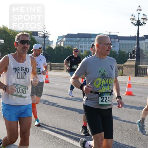 07.09.2025 - BARMER Alsterlauf Yannick Fuchs http://msf.ph/oto/8730565 07.09.2025 08:59:08 Laufen 6264, 90, 6030, 2242, 6176 meine-sportfotos.de