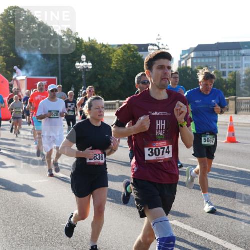 07.09.2025 - BARMER Alsterlauf Yannick Fuchs http://msf.ph/oto/8730575 07.09.2025 08:59:11 Laufen 620, 4895, 836, 36, 3074, 5067, 569 meine-sportfotos.de