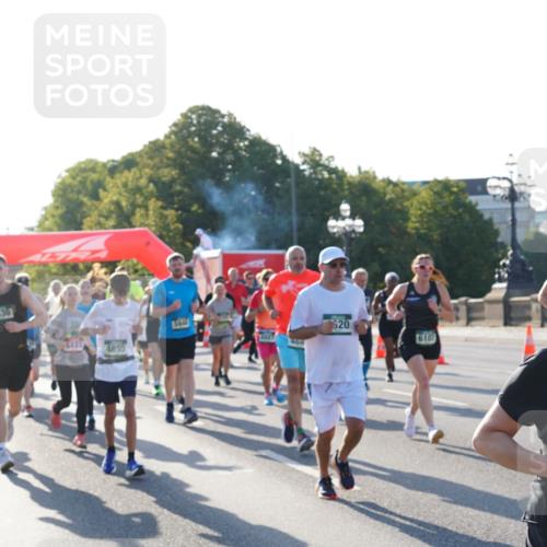 07.09.2025 - BARMER Alsterlauf Yannick Fuchs http://msf.ph/oto/8730580 07.09.2025 08:59:12 Laufen 4530, 4895, 544, 466, 620, 6107, 36, 2836 meine-sportfotos.de
