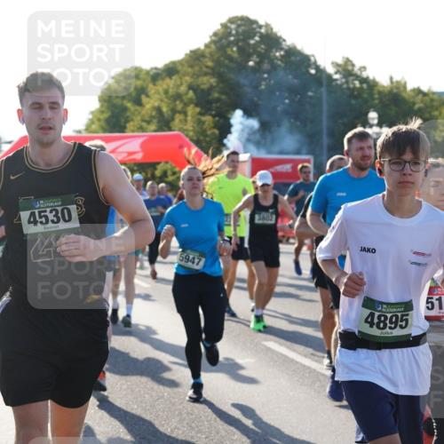 07.09.2025 - BARMER Alsterlauf Yannick Fuchs http://msf.ph/oto/8730598 07.09.2025 08:59:14 Laufen 136, 4530, 5947, 3802, 10, 36, 4895, 5123 meine-sportfotos.de