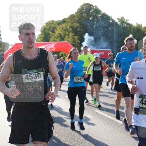 07.09.2025 - BARMER Alsterlauf Yannick Fuchs http://msf.ph/oto/8730599 07.09.2025 08:59:14 Laufen 408, 4530, 41, 5947, 3602, 36, 4895, 5123 meine-sportfotos.de