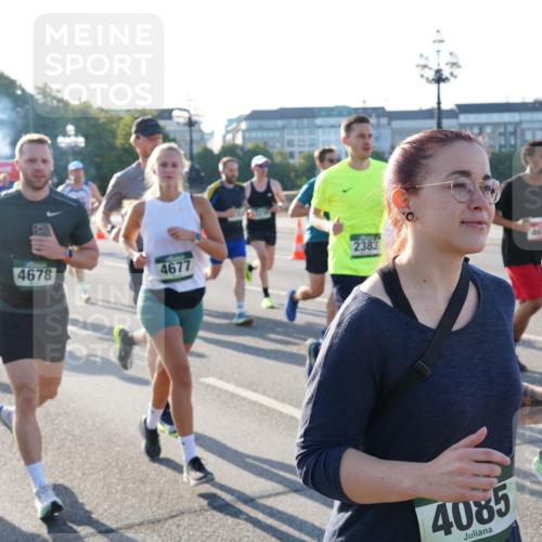 07.09.2025 - BARMER Alsterlauf Yannick Fuchs http://msf.ph/oto/8730617 07.09.2025 08:59:17 Laufen 2383, 4678, 4677, 4085, 4631, 3802 meine-sportfotos.de