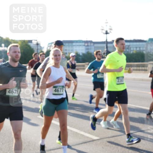 07.09.2025 - BARMER Alsterlauf Yannick Fuchs http://msf.ph/oto/8730622 07.09.2025 08:59:18 Laufen 4677, 4678, 238 meine-sportfotos.de