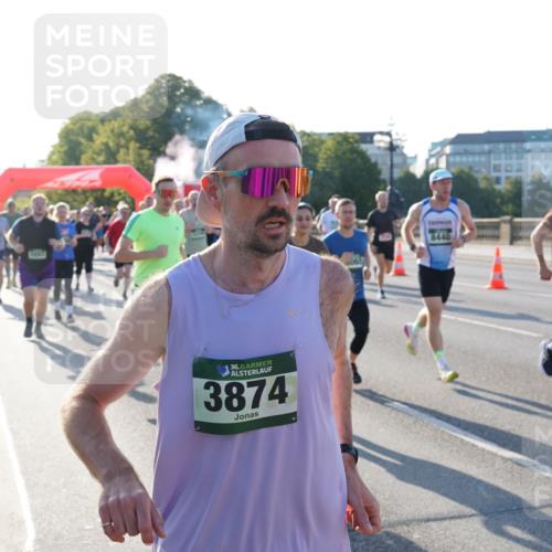 07.09.2025 - BARMER Alsterlauf Yannick Fuchs http://msf.ph/oto/8730629 07.09.2025 08:59:19 Laufen 36, 3874, 065, 8440, 4974, 6113 meine-sportfotos.de