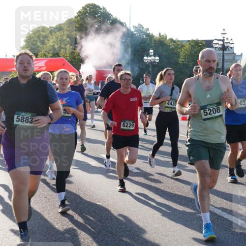 07.09.2025 - BARMER Alsterlauf Yannick Fuchs http://msf.ph/oto/8730645 07.09.2025 08:59:21 Laufen 4985, 45, 5883, 2552, 4436, 6229, 5208, 83, 4925 meine-sportfotos.de