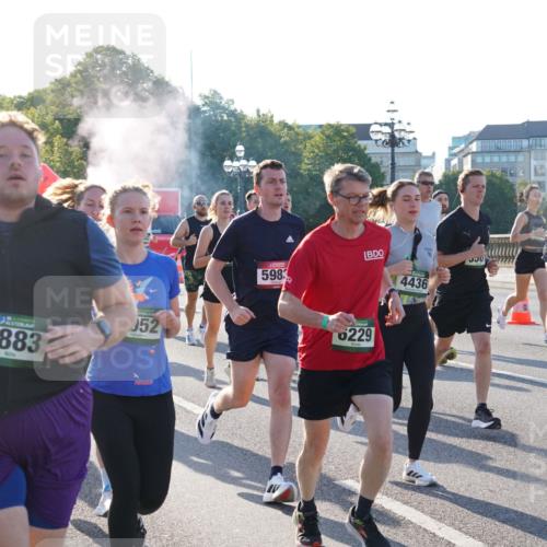 07.09.2025 - BARMER Alsterlauf Yannick Fuchs http://msf.ph/oto/8730650 07.09.2025 08:59:22 Laufen 5883, 52, 5983, 4436, 6229 meine-sportfotos.de